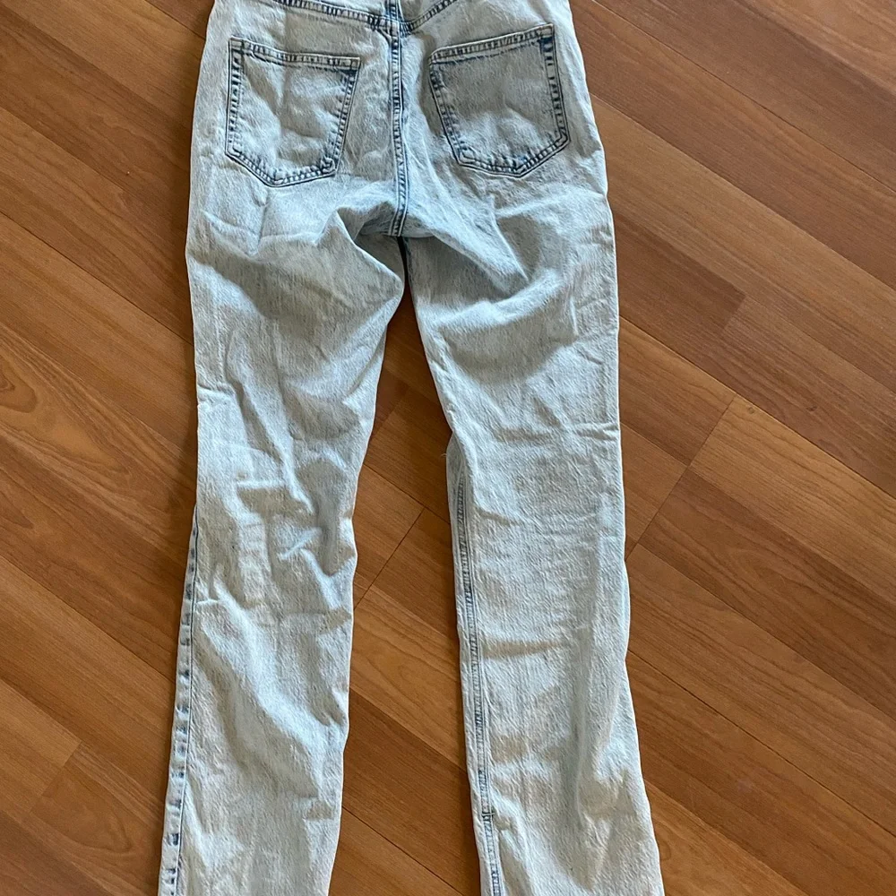 Womens Ripped Jeans - Picture 2 of 3